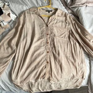 Women’s dress shirts